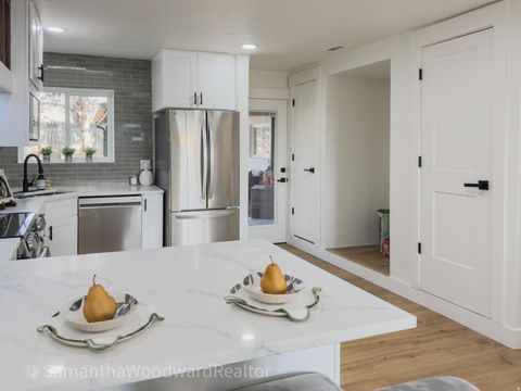 Tiny photo for 4509 S HOLLADAY CIR, Holladay, UT 84117 (MLS # 2123732)