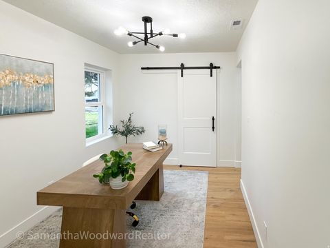 Tiny photo for 4509 S HOLLADAY CIR, Holladay, UT 84117 (MLS # 2123732)