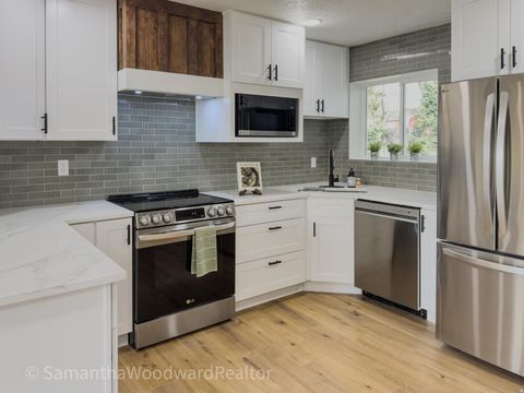 Tiny photo for 4509 S HOLLADAY CIR, Holladay, UT 84117 (MLS # 2123732)