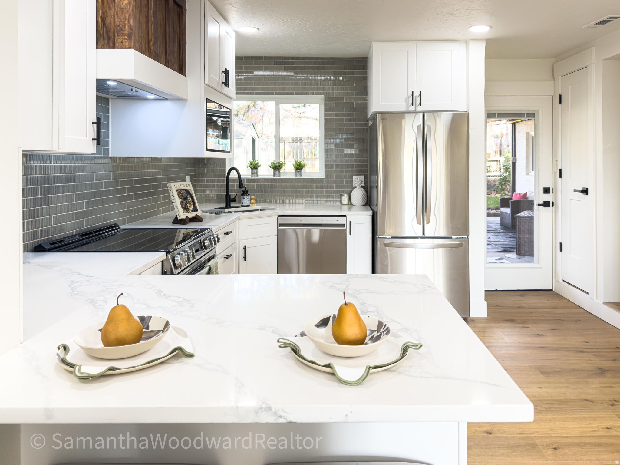 HOLLADAY CIRCLE - Residential