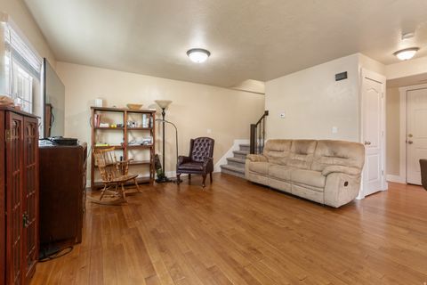 Tiny photo for 802 BROOKSIDE CT, Payson, UT 84651 (MLS # 2148469)