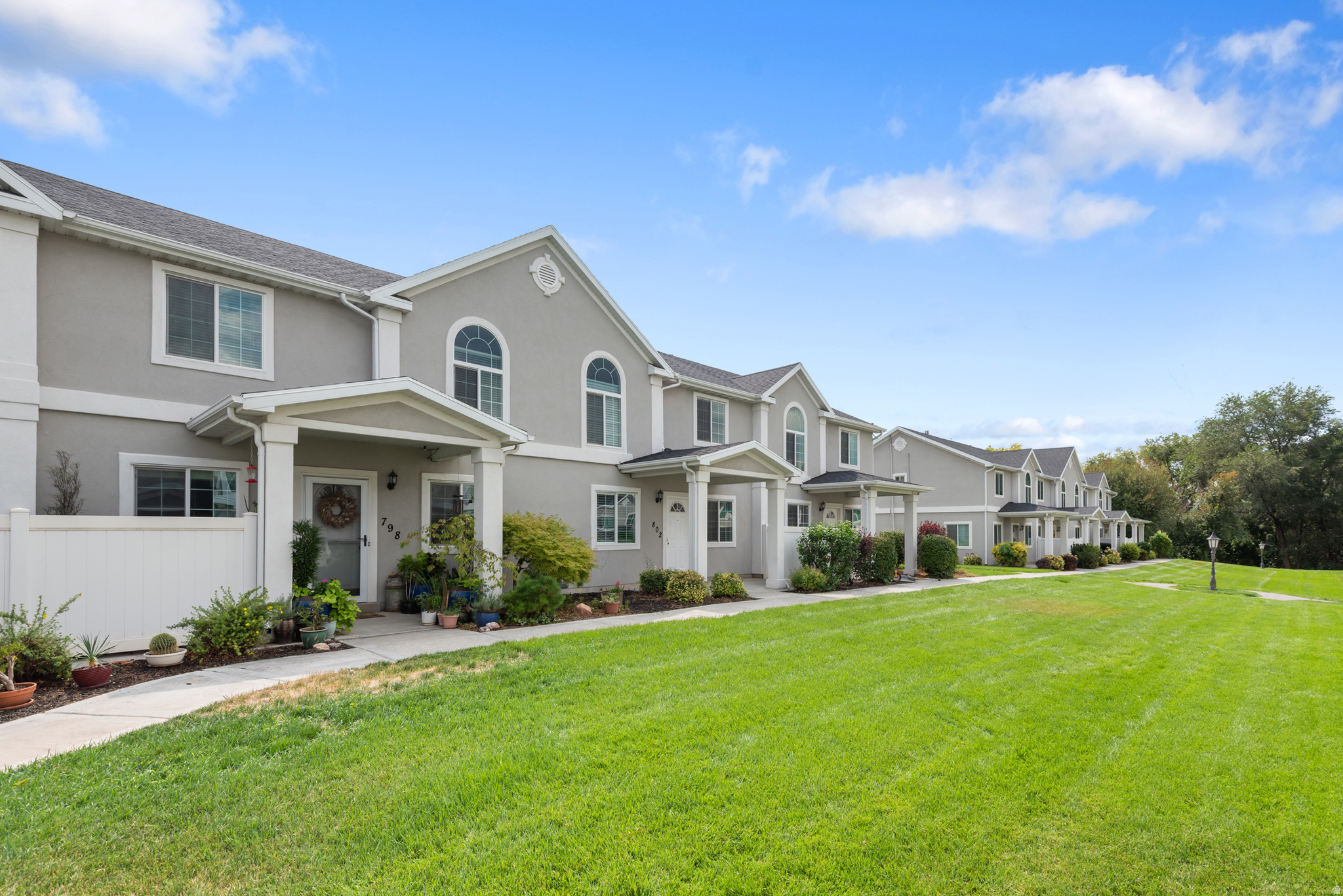 BROOKSIDE - Residential