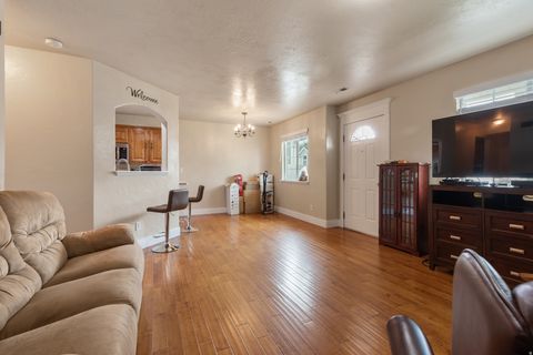 Tiny photo for 802 BROOKSIDE CT, Payson, UT 84651 (MLS # 2148469)
