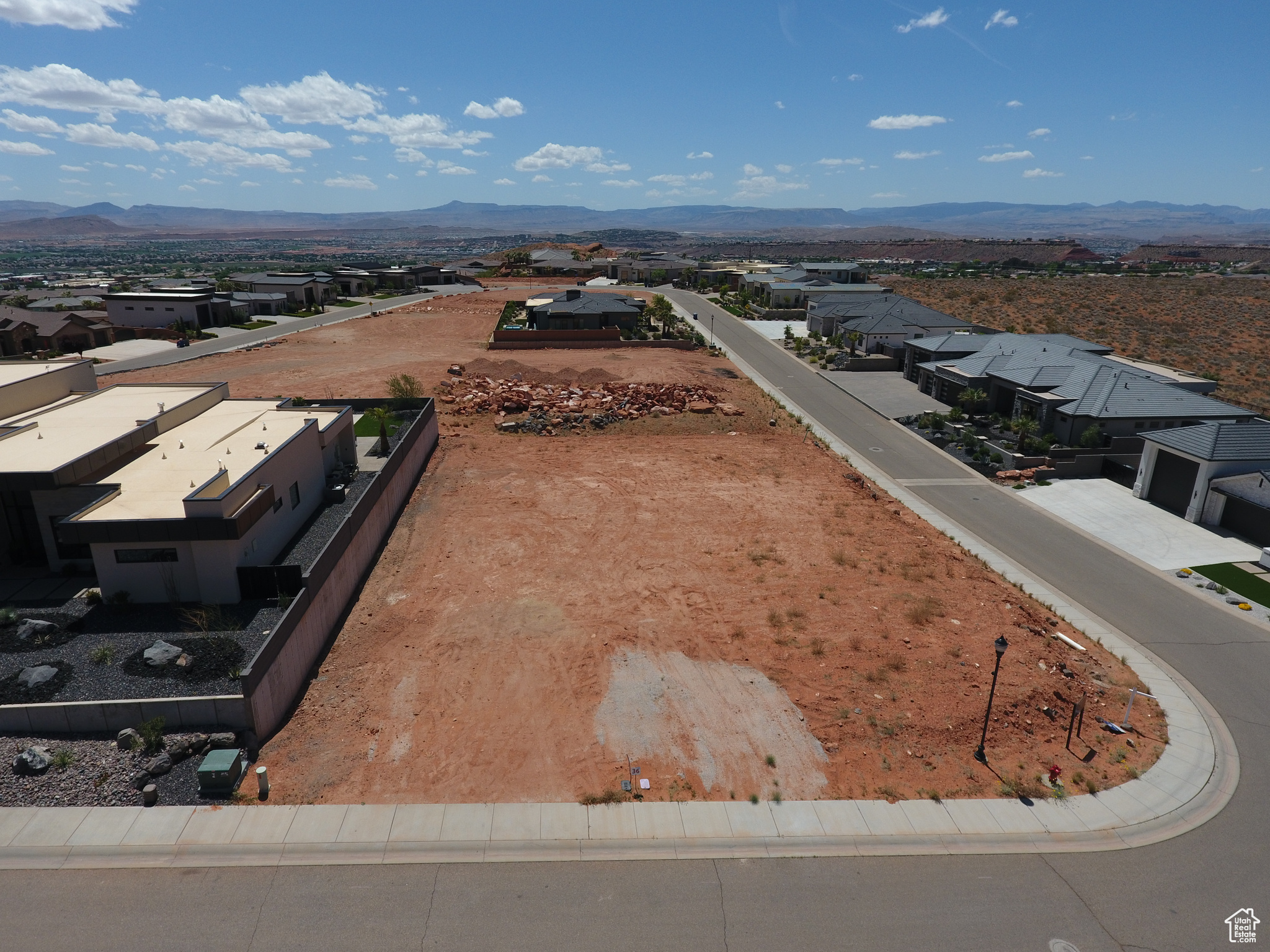WESTGATE HILLS - Land