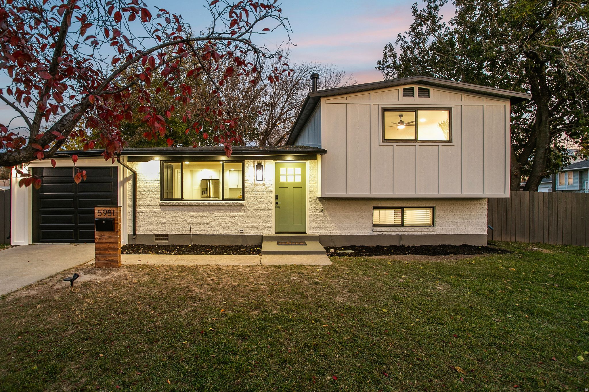 LA SALLE ACRES - Residential