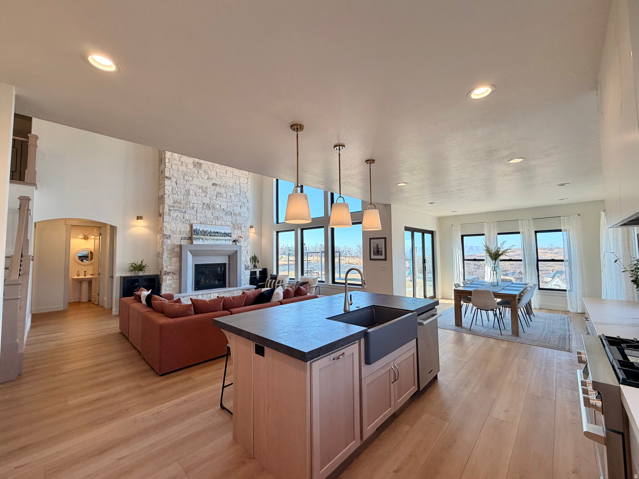 HIDDEN HOLLOW - Residential