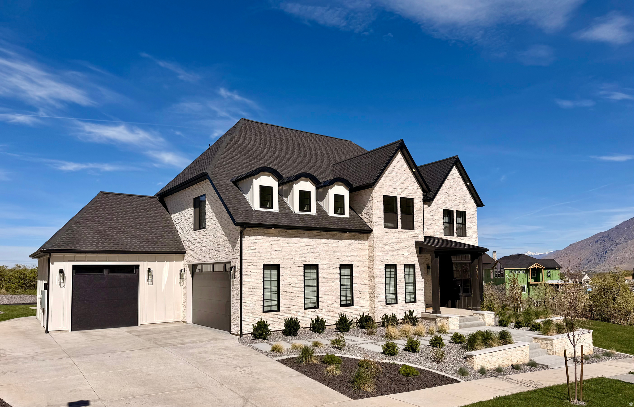 HIDDEN HOLLOW - Residential