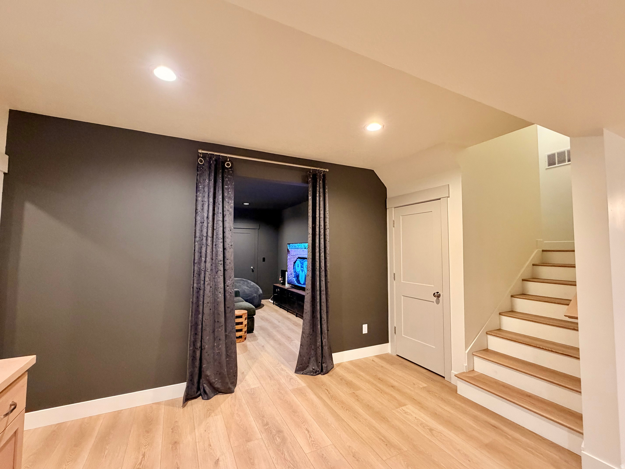 HIDDEN HOLLOW - Residential