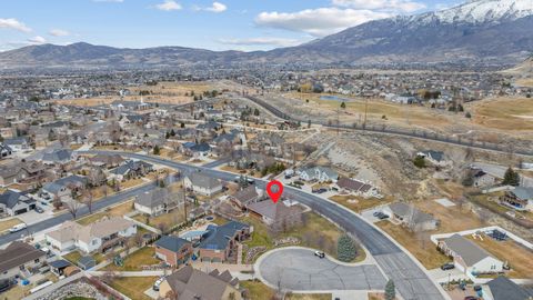 Tiny photo for 3957 W HONEY LOCUST LN, Cedar Hills, UT 84062 (MLS # 2137805)