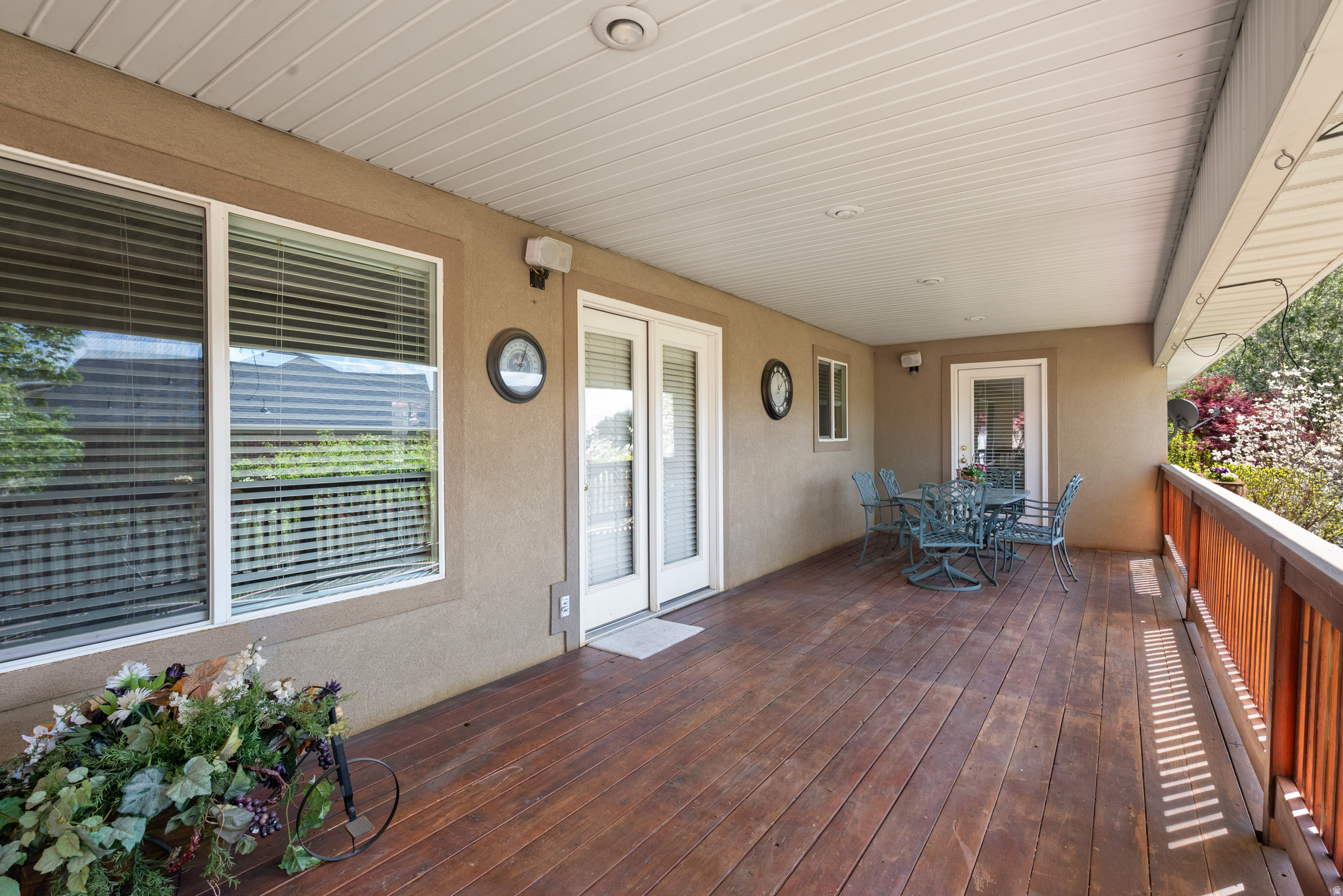 RED OAKS - Residential