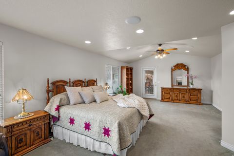Tiny photo for 3957 W HONEY LOCUST LN, Cedar Hills, UT 84062 (MLS # 2137805)