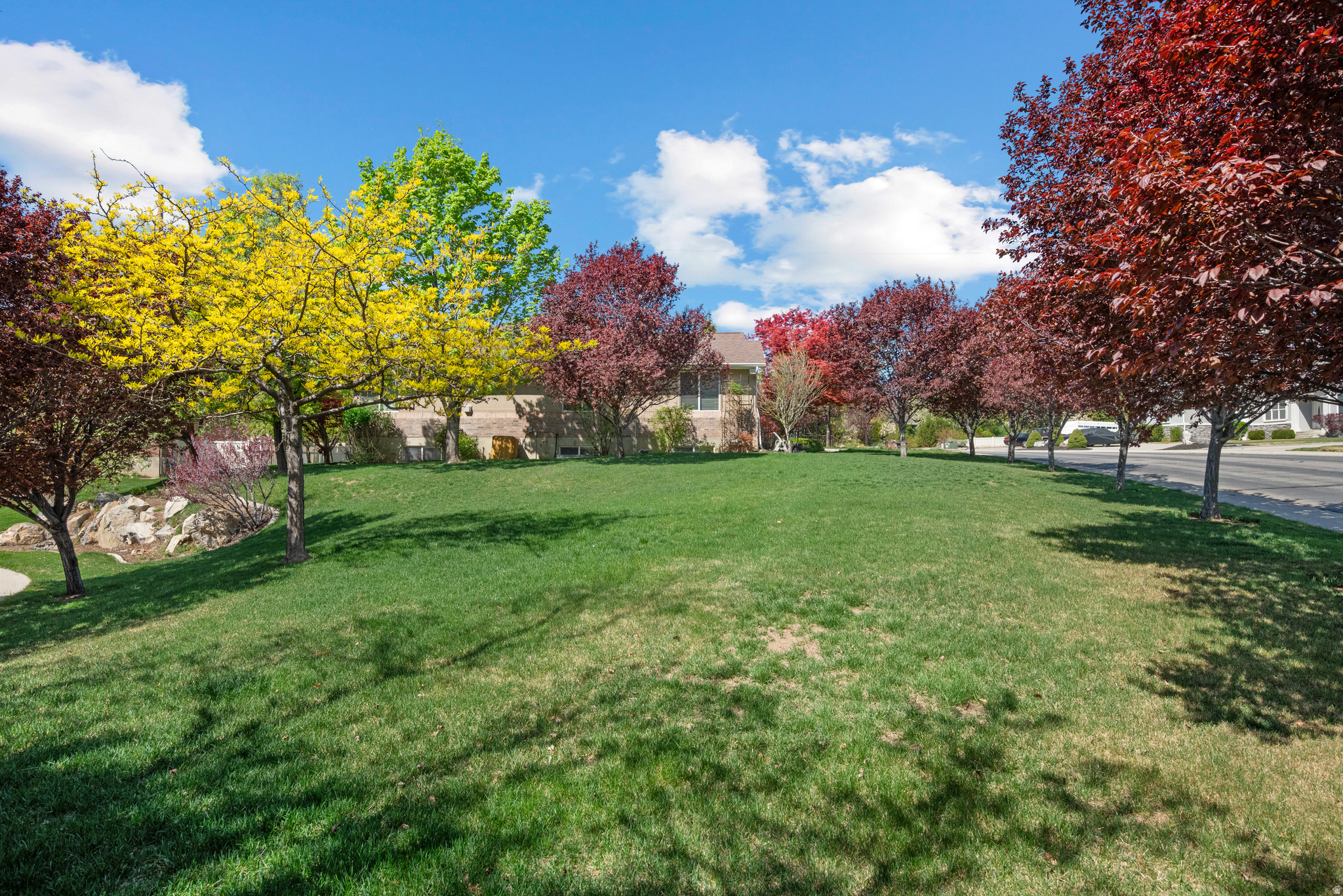 RED OAKS - Residential