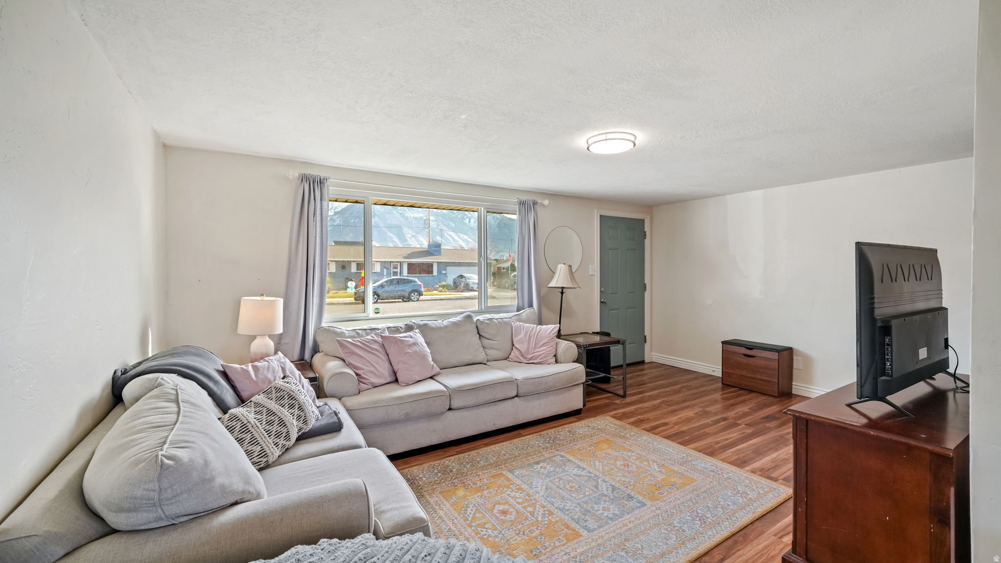 WESTERN MANOR - Residential