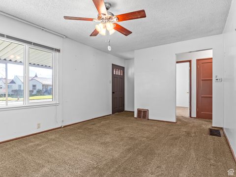 Tiny photo for 40 BROOKSIDE DR, Springville, UT 84663 (MLS # 2116505)
