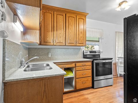 Tiny photo for 40 BROOKSIDE DR, Springville, UT 84663 (MLS # 2116505)