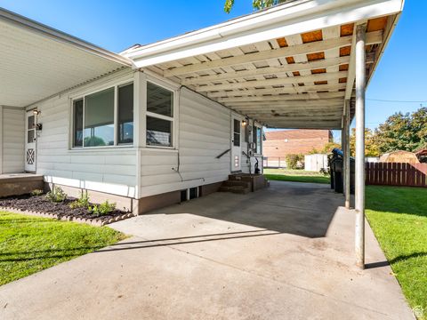 Tiny photo for 40 BROOKSIDE DR, Springville, UT 84663 (MLS # 2116505)