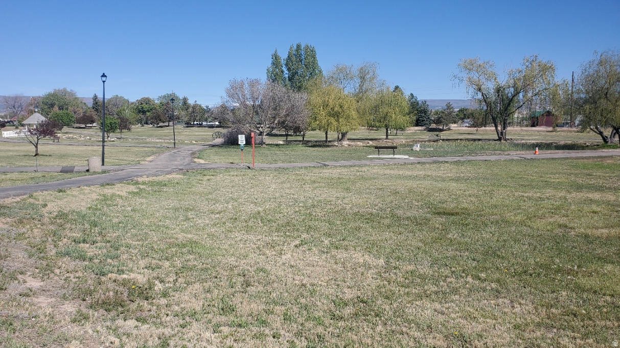 TAYLOR MOUNTAIN TOWNHOMES - Residential