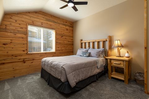 Tiny photo for 1505 W ELK RIDGE DR, Duck Creek Village, UT 84762 (MLS # 2126425)