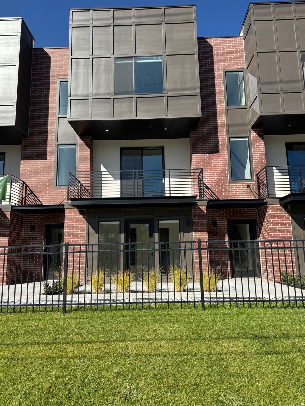 Photo of 602 E BETSEY CV S #20, Salt Lake City, UT 84107 (MLS # 2126461)