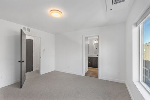 Tiny photo for 602 E BETSEY CV S #20, Salt Lake City, UT 84107 (MLS # 2126461)
