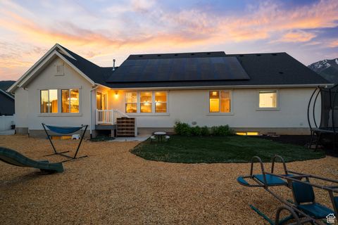 Tiny photo for 1047 N 700 W, Mapleton, UT 84664 (MLS # 2087629)