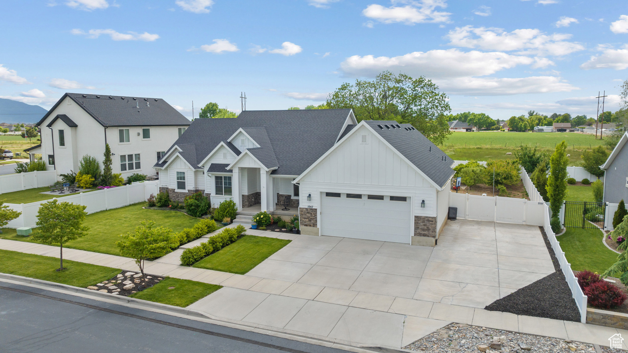 STONEBRIDGE - Residential