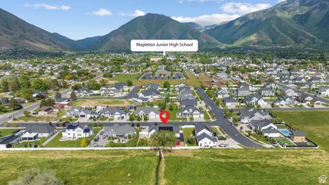 Tiny photo for 1047 N 700 W, Mapleton, UT 84664 (MLS # 2087629)