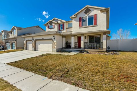 Tiny photo for 1024 W MANCHESTER DR N, North Salt Lake, UT 84054 (MLS # 2139997)