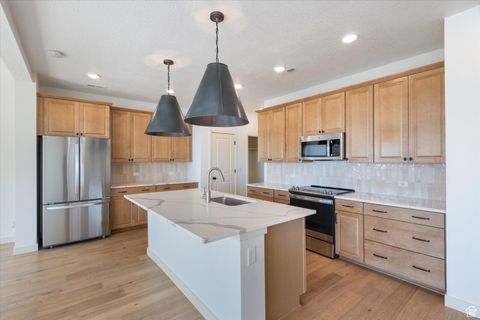 Tiny photo for 4985 W WILLOWBANK DR, Highland, UT 84003 (MLS # 2115584)