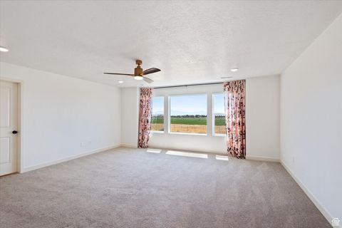 Tiny photo for 4985 W WILLOWBANK DR, Highland, UT 84003 (MLS # 2115584)