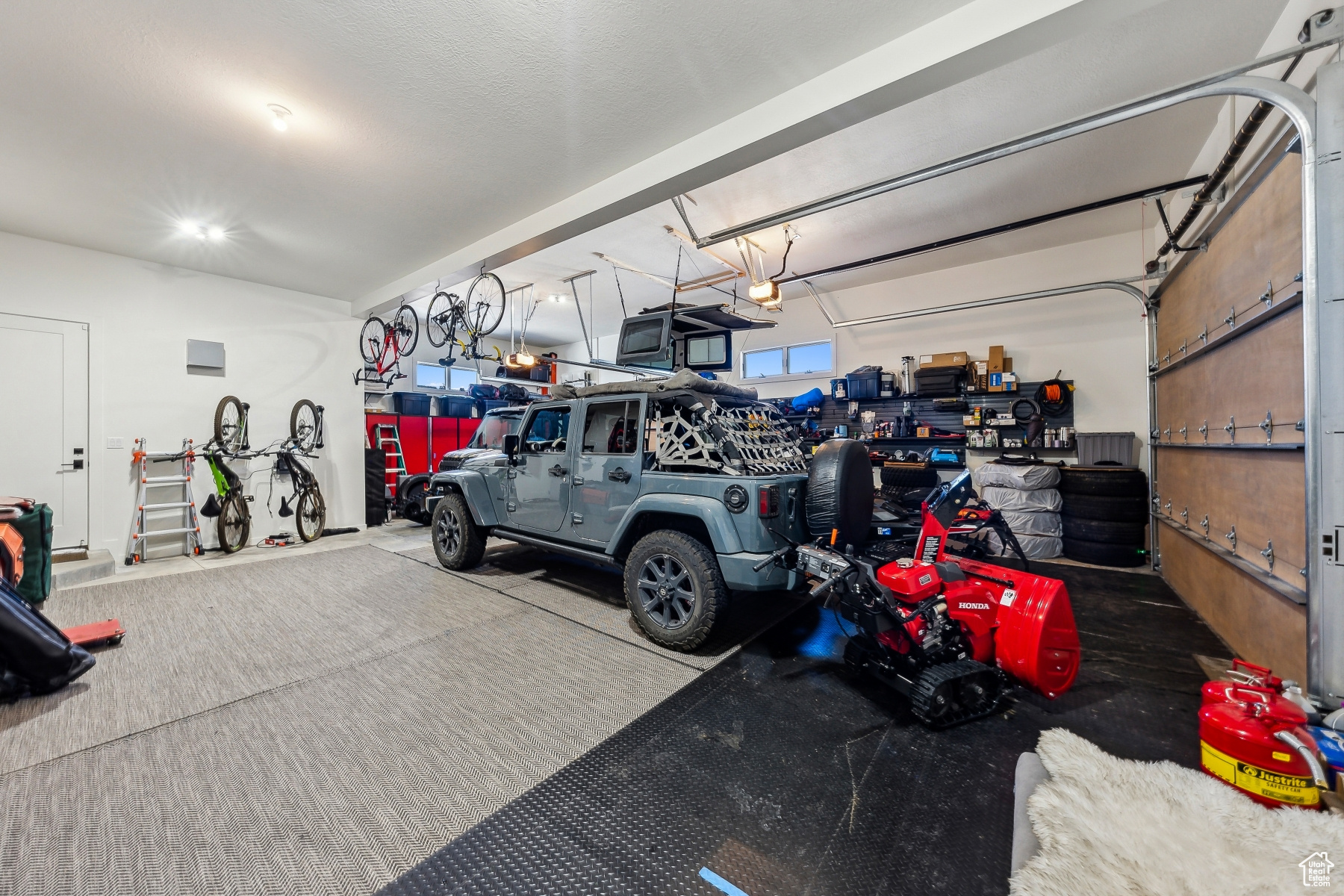 Heber City, Utah 84032, United States, 4 Bedrooms Bedrooms, ,4 BathroomsBathrooms,Residential,Active,83317