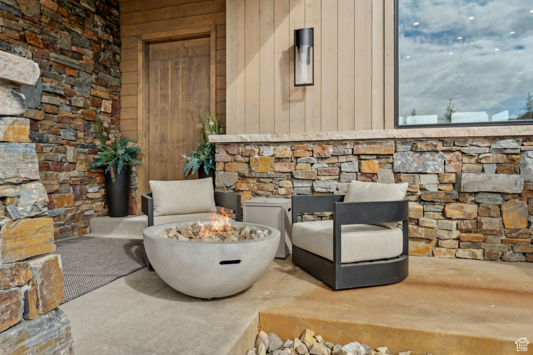 Heber City, Utah 84032, United States, 4 Bedrooms Bedrooms, ,4 BathroomsBathrooms,Residential,Active,83317