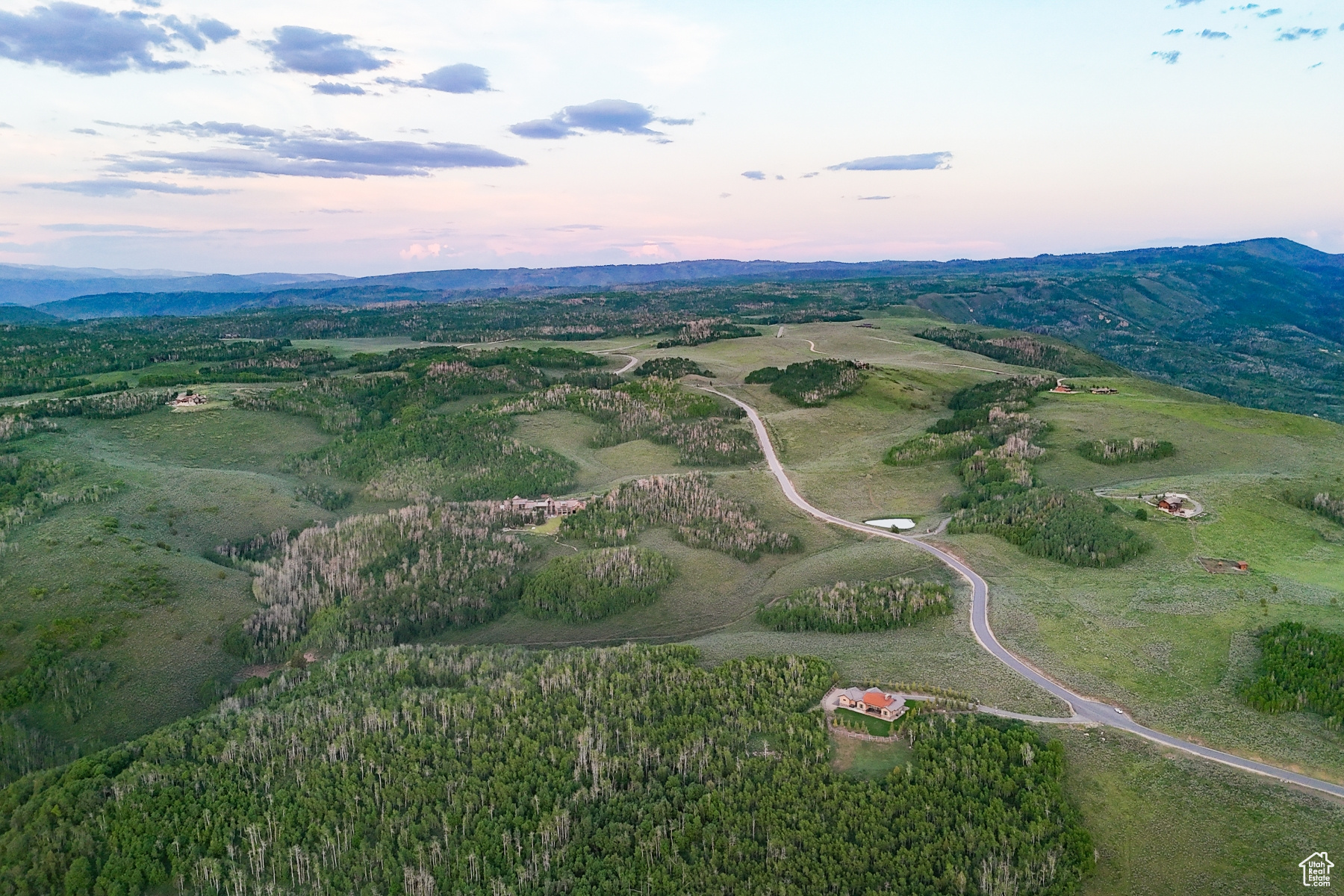 Heber City, Utah 84032, United States, 4 Bedrooms Bedrooms, ,4 BathroomsBathrooms,Residential,Active,83317