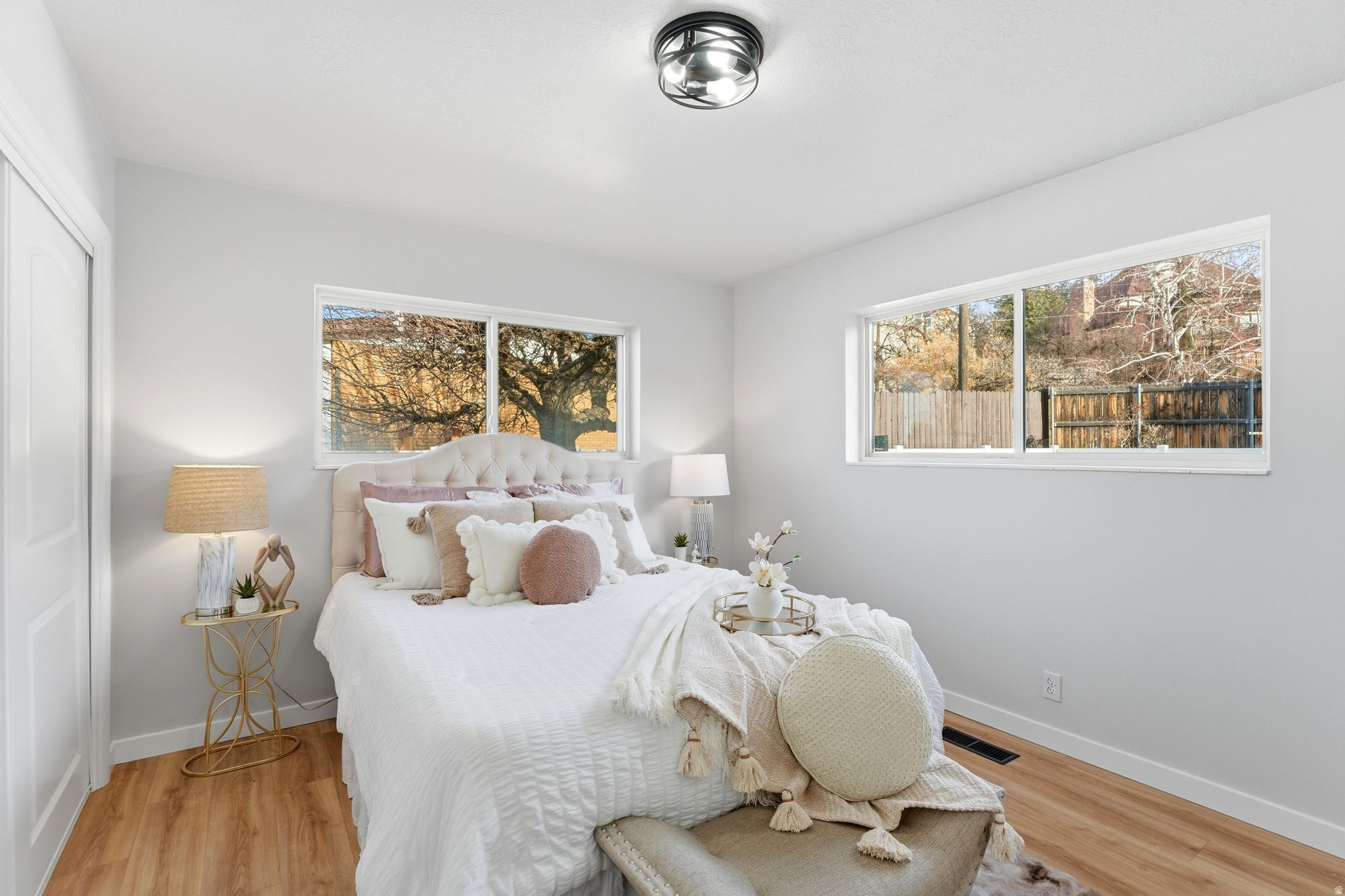 OAKRIDGE MANOR - Residential