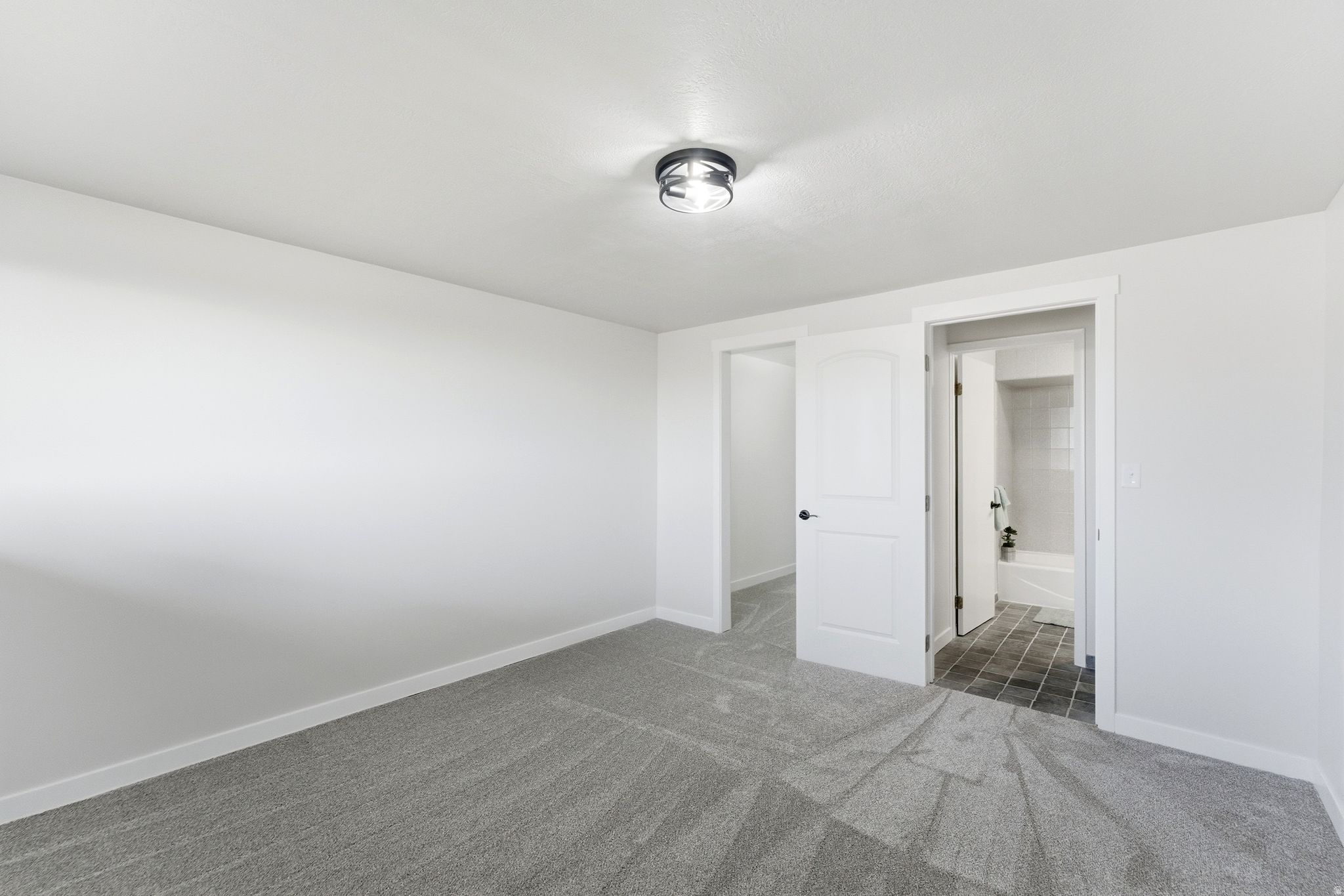 OAKRIDGE MANOR - Residential