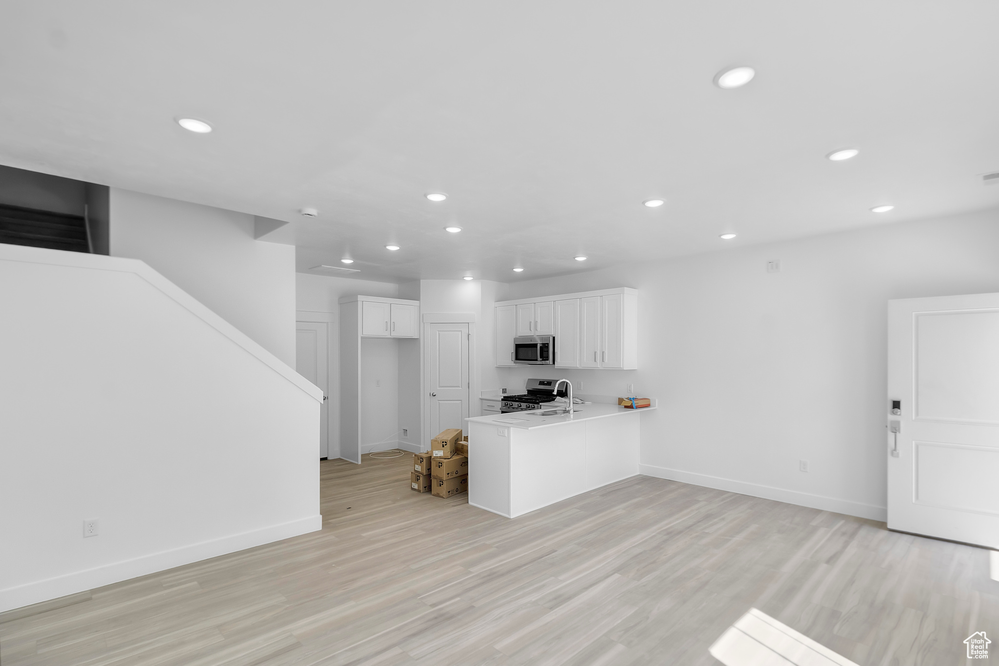 SUGAR CREEK TOWNHOMES - Residential