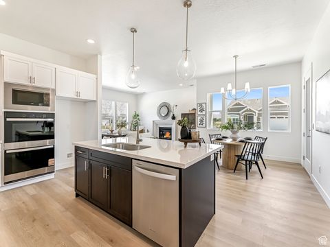 Tiny photo for 549 N LEGEND WAY #B/467, Mapleton, UT 84664 (MLS # 2102427)