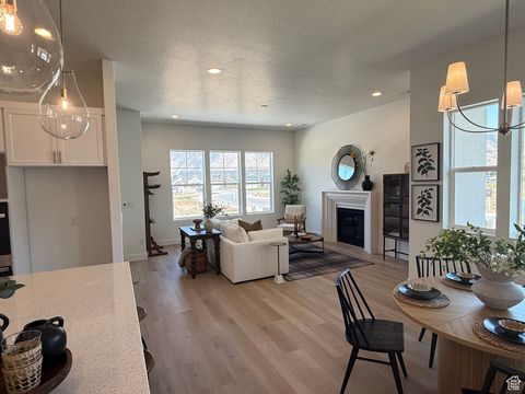 Tiny photo for 549 N LEGEND WAY #B/467, Mapleton, UT 84664 (MLS # 2102427)