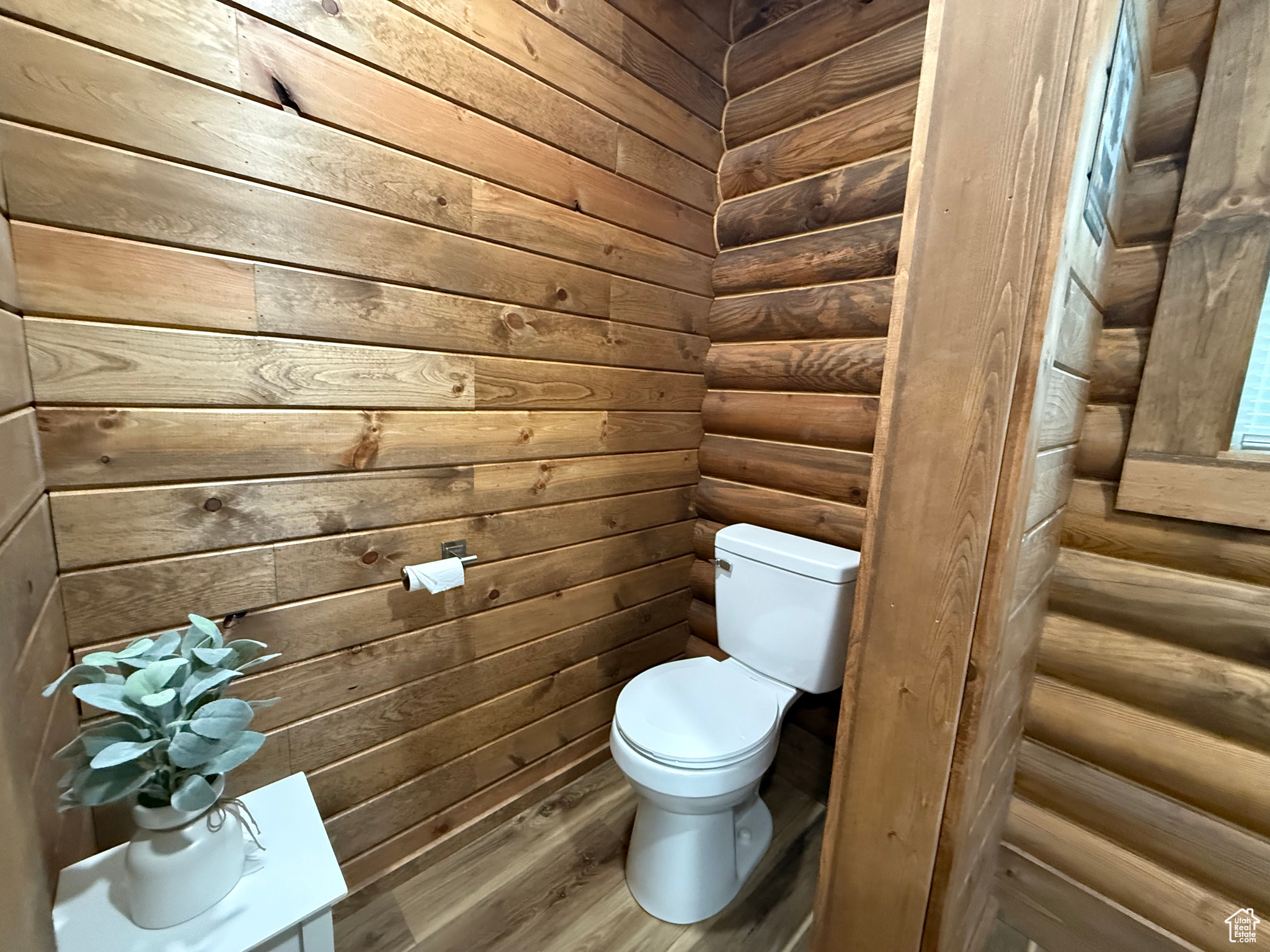 YALE CREEK CABIN SITES - Residential