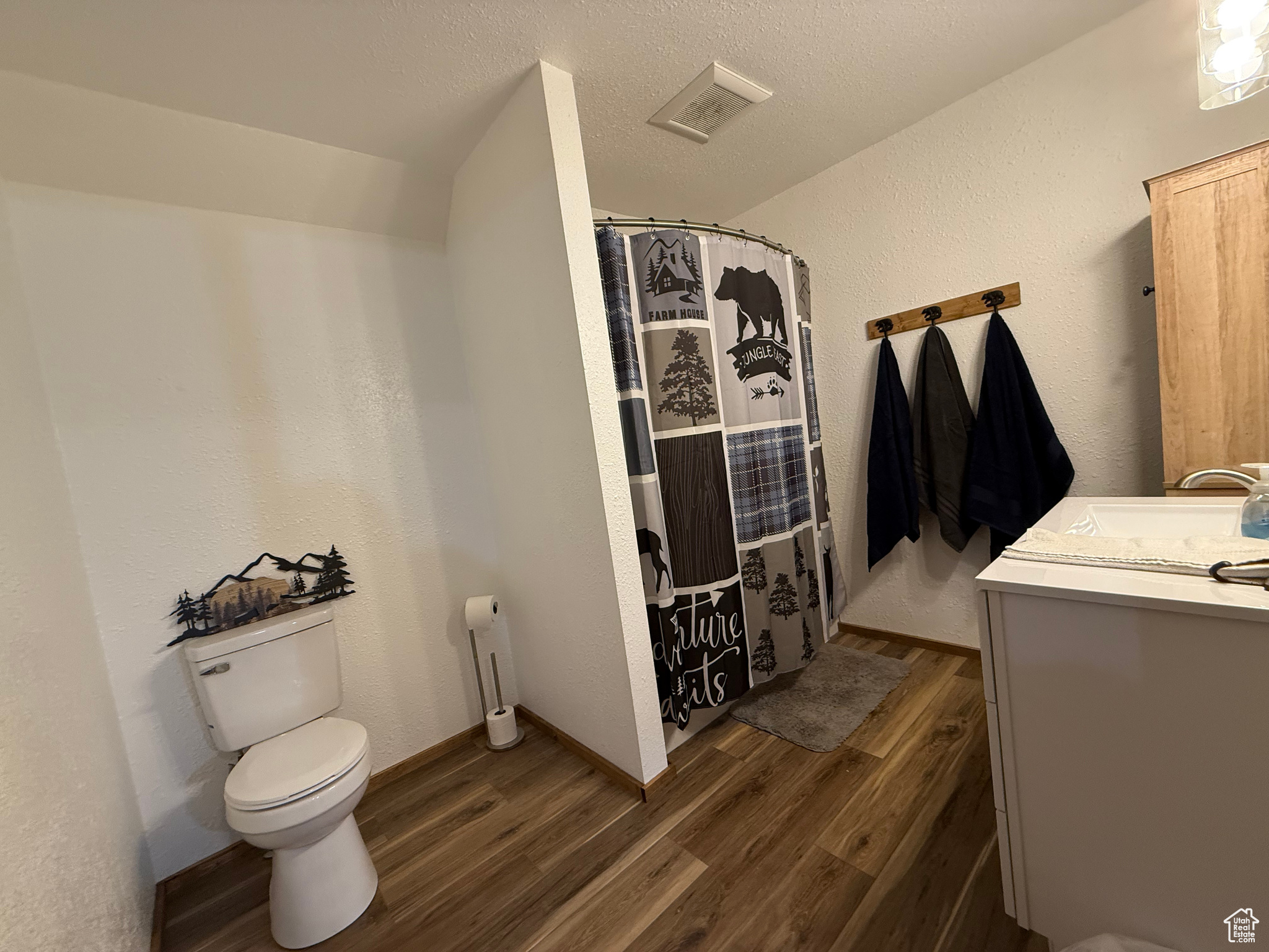 YALE CREEK CABIN SITES - Residential