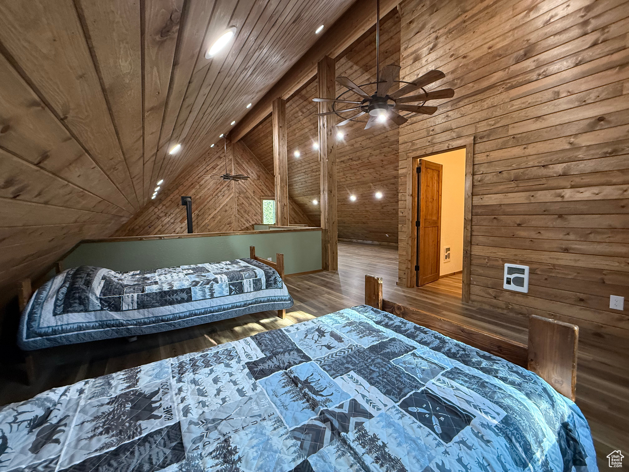 YALE CREEK CABIN SITES - Residential