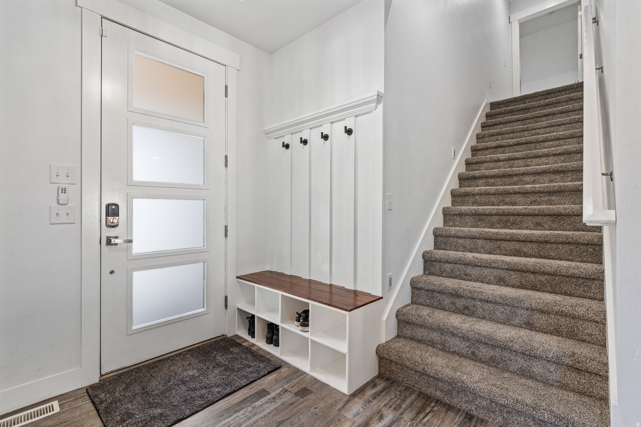 SNOWS SPRINGS - Residential