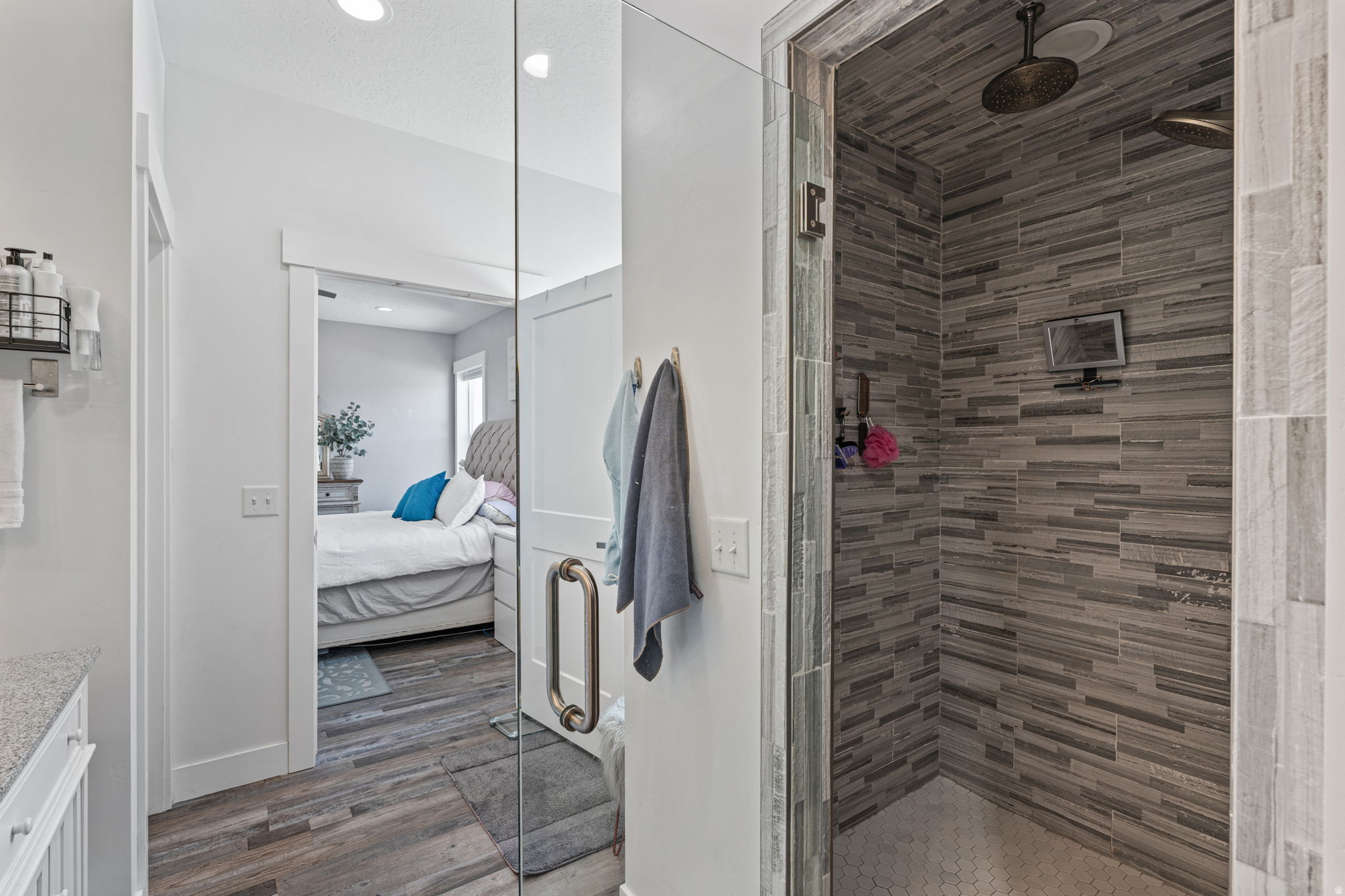 SNOWS SPRINGS - Residential