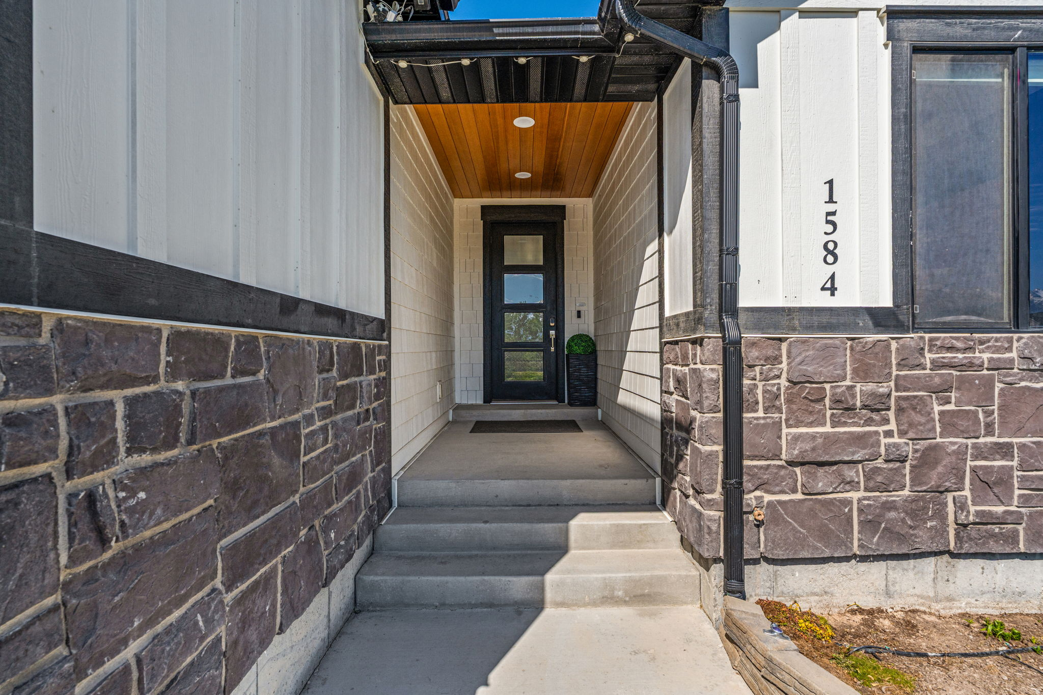 SNOWS SPRINGS - Residential