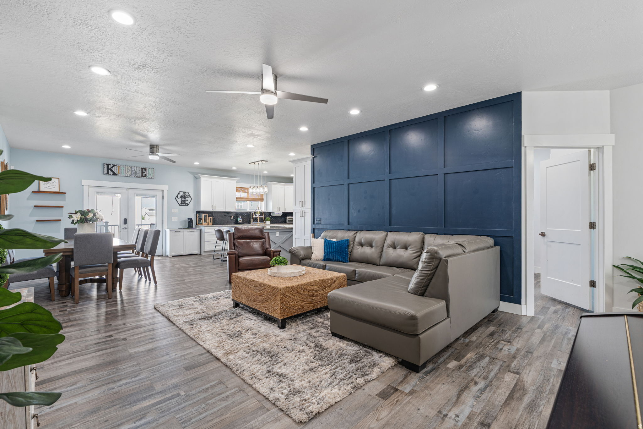 SNOWS SPRINGS - Residential