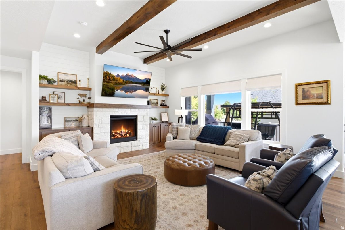 GREENWOOD CREEK - Residential