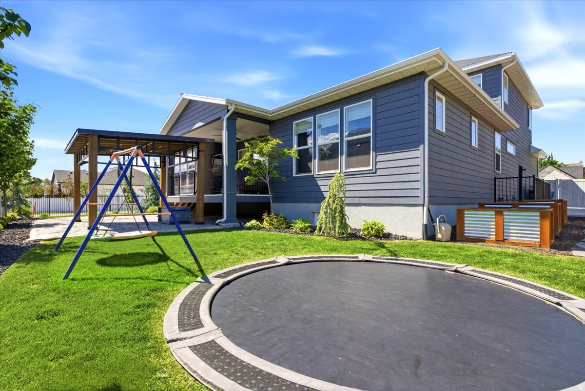 GREENWOOD CREEK - Residential