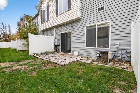 Tiny photo for 2403 S BLACK CT, West Valley City, UT 84119 (MLS # 2123331)