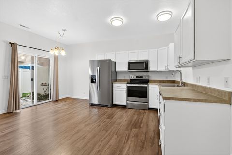 Tiny photo for 2403 S BLACK CT, West Valley City, UT 84119 (MLS # 2123331)