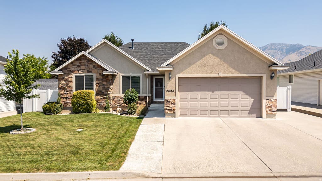 Photo of 2624 N 500 LN E, North Logan, UT 84341 (MLS # 2176818)